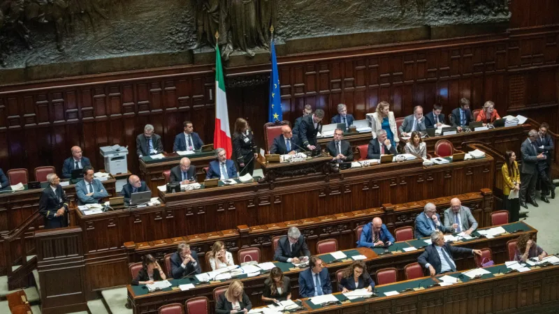 Meloni's Coalition Fractures Over Vannacci Preferences Amid Reform Push