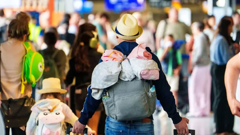 EU Hand Luggage Mandate Ignites Debate Over True Cost for Travelers