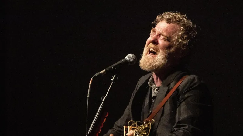 Oscar-Winning Musician Glen Hansard Dies at 56 in Dublin Motorcycle Crash