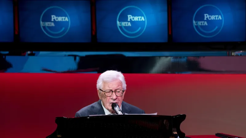 Italian Music Icon Peppino Di Capri, Twist Pioneer, Passes