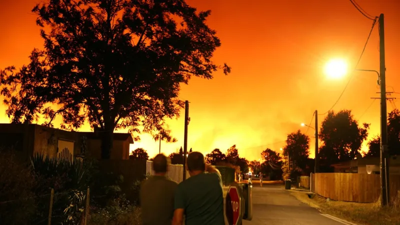 Massive Gironda Wildfire Forces 20,000 Evacuations Across France