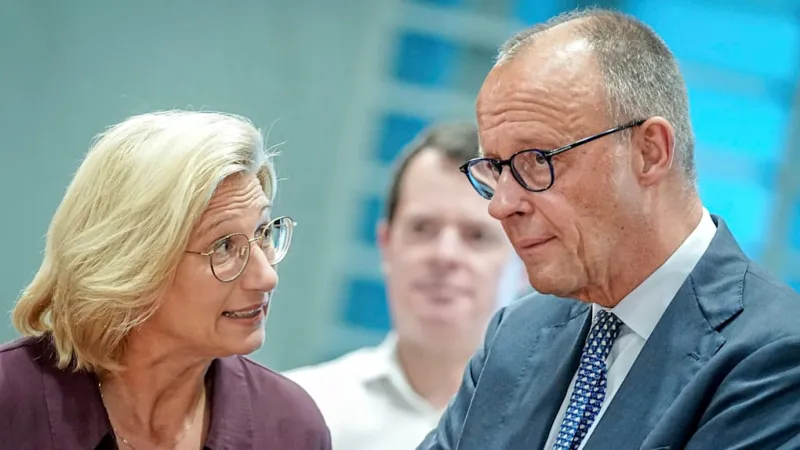 German Pension Reform Divides Parties: SPD Cries Injustice, FDP Warns of Kuhhandel