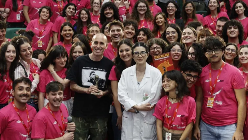 Zerocalcare at Giffoni: Lifelong Insecurity, Call for Bold Friendships