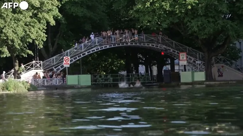 Paris Heat Prompts Defiant Dips in Saint-Martin Canal Amid Ban