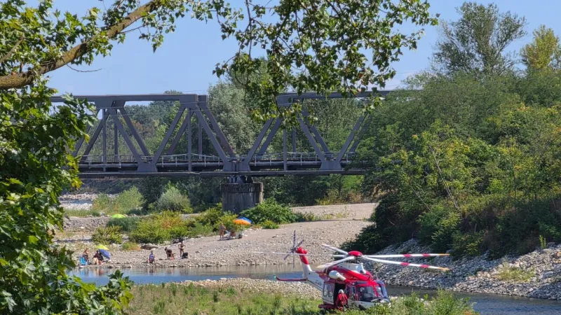 Heroic Rescue Attempt Claims Two Lives in Italian River Tragedy