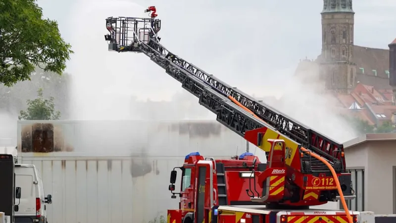 Battery Storage Fire Threatens German Town, Prompts Evacuations Amid Explosion Fears