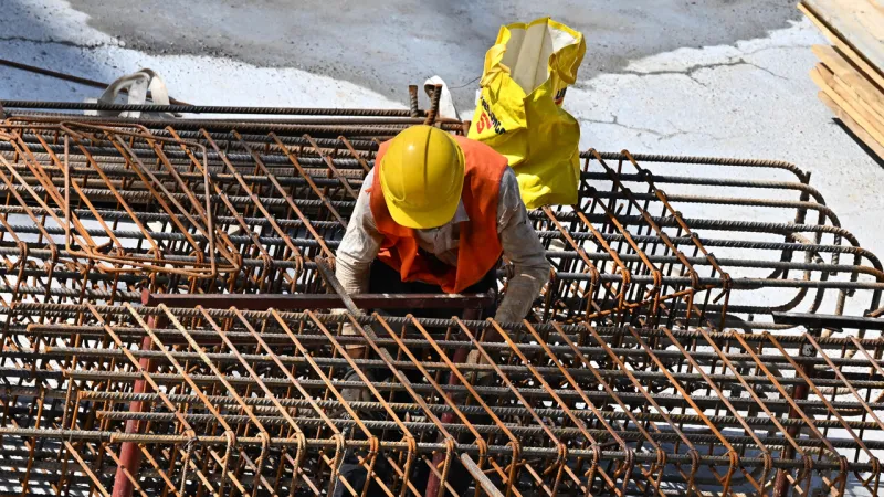 Padua Worker's Death: Heat Collapse Suspected; Six Investigated for Neglect