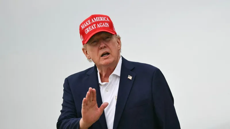 Trump Urges Gaza Restraint, Vows Oman Strikes Amid Hormuz Tensions