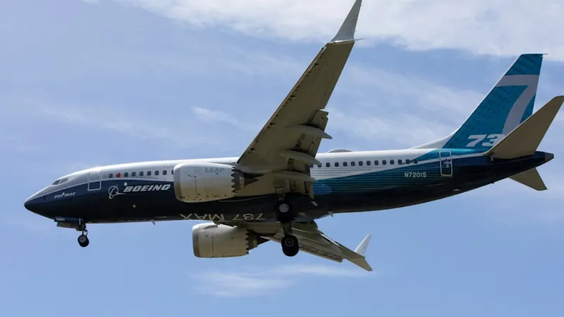 FAA Alerts to Loose Seats in Hundreds of Boeing 737-MAX Jets