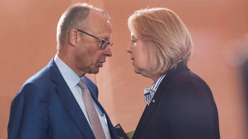 German Coalition Leaders Seek Landmark Pension, Tax Agreement