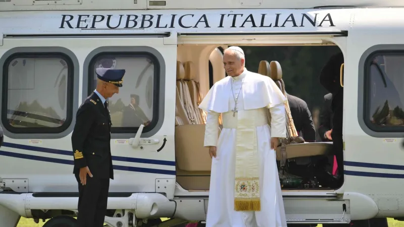 Pontiff Brings Hope to Pavia Oncology Patients on Northern Italy Visit