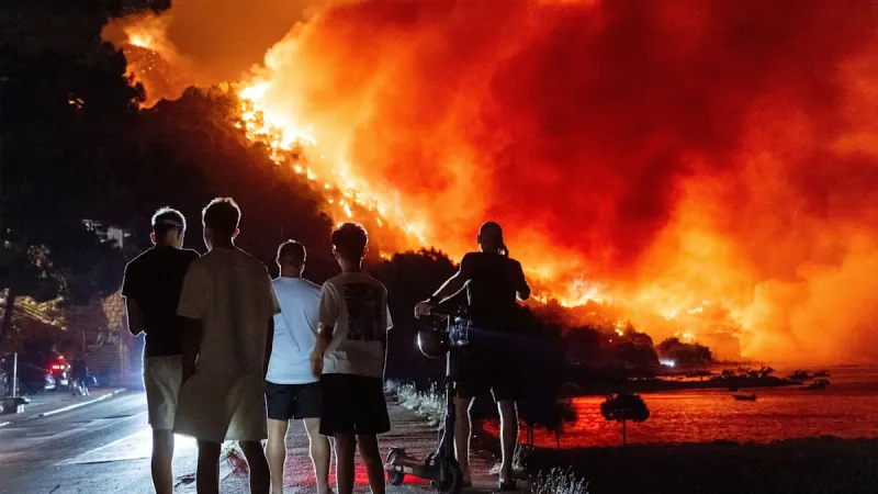 Deadly Croatian Wildfire Engulfs Omiš, Tourists Flee Chaos