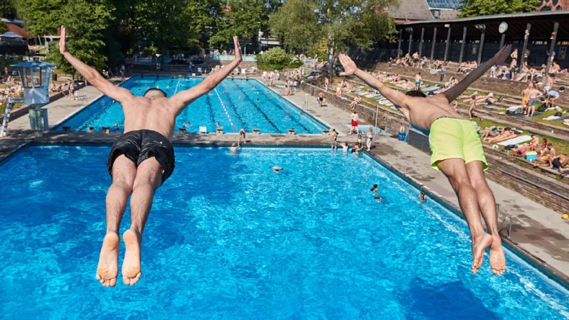 Hamburg's Outdoor Pools Celebrate Soaring 73% Summer Attendance