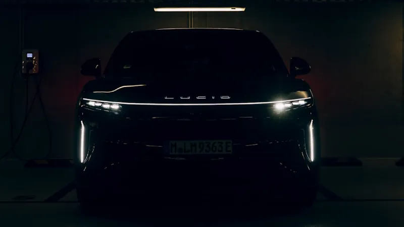 Lucid Gravity SUV: Is Its 143,000 Euro Price Justified Amid Company Woes?