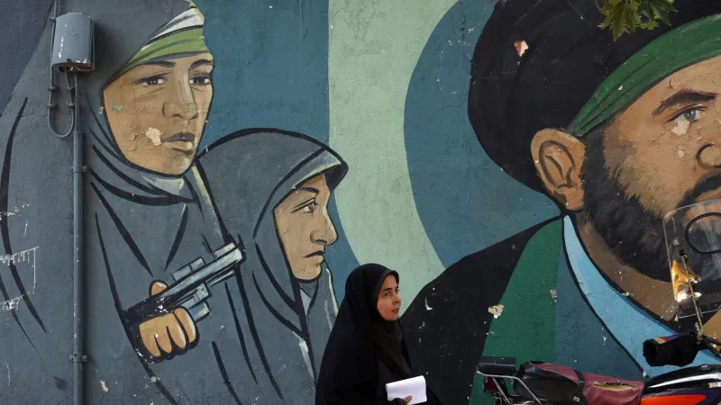 Iran Offers Bounty on US Troops; Trump Vows Hormuz US Territory