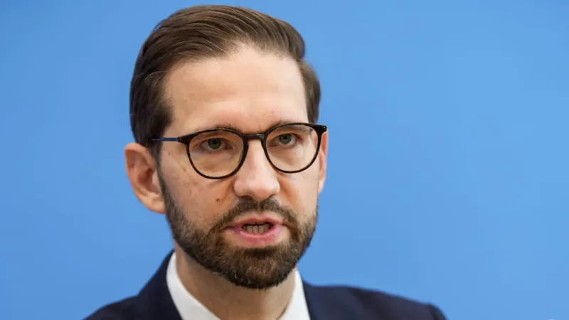 Berlin Condemns AfD Russia Trip: "Clearly Counter to German Interests"