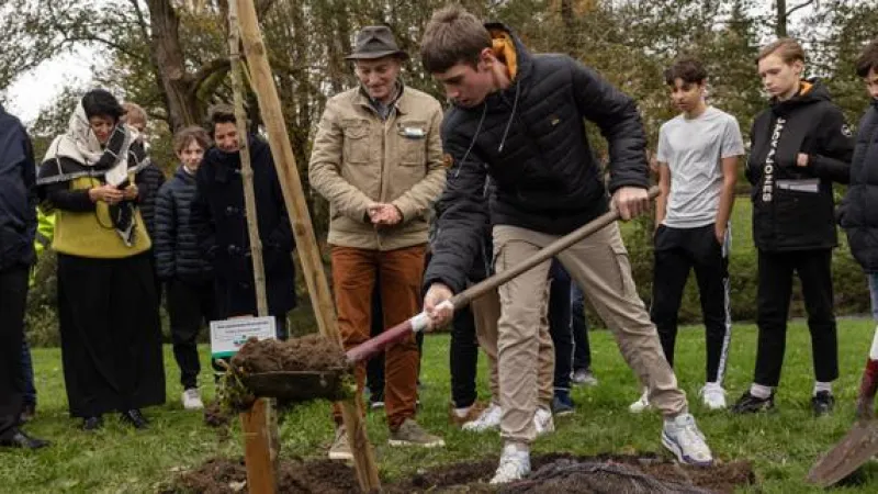 Climate Education Falters As Schools Evade Political Realities