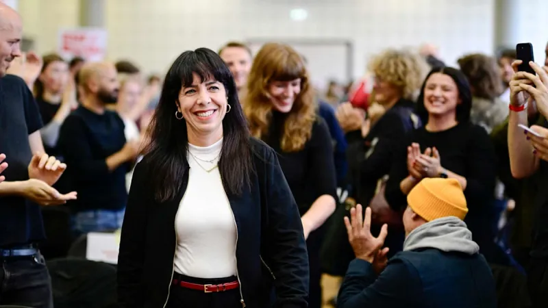 Left Party Must Evolve to Govern Berlin, Analyst Warns