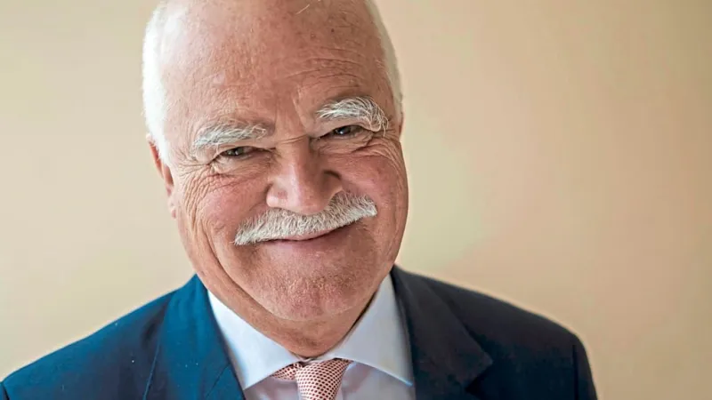 Gauweiler Pitches Alliance to Blunt AfD Surge in Germany