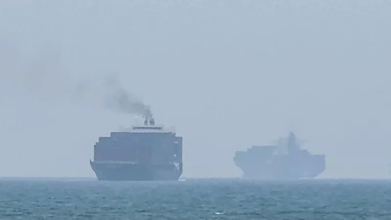 Hormuz Closed: US-Iran Tensions Halt Shipping, Fuel Price Spike