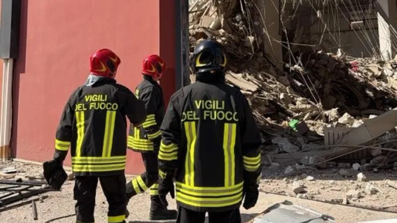 Messina Building Crumbles: Five Critically Injured in Catastrophic Collapse