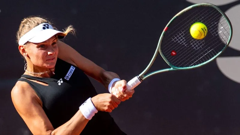 Russian Rocket Obliterates Ukrainian Tennis Star's Home