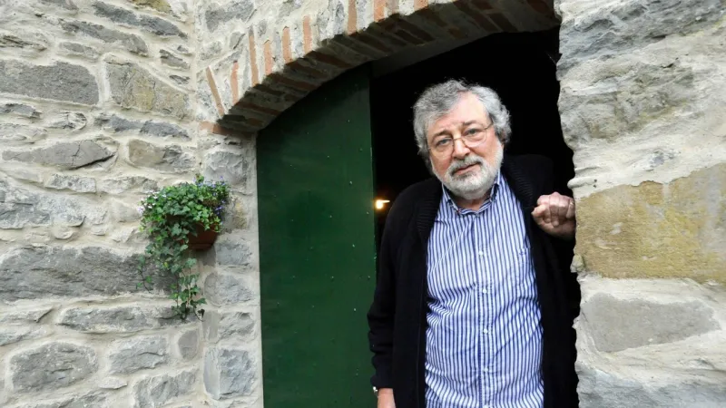 Guccini's Lyrical Legacy: a Poetic Journey Through Cities and History