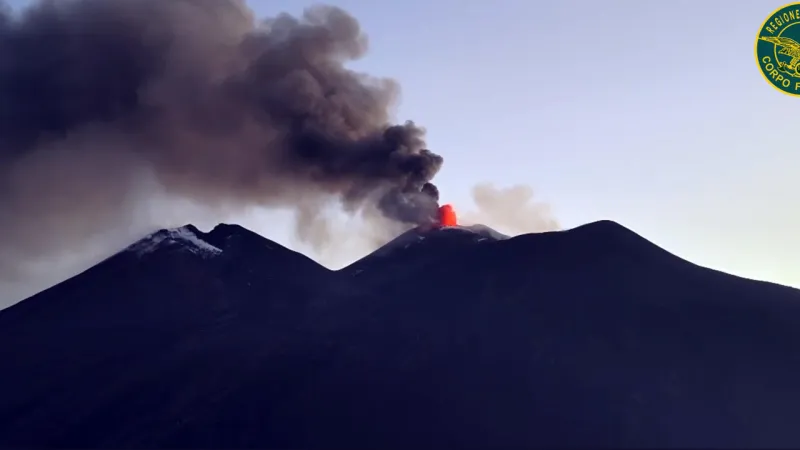 Mount Etna Eruption Extends Catania Airport Closure, Thousands Stranded