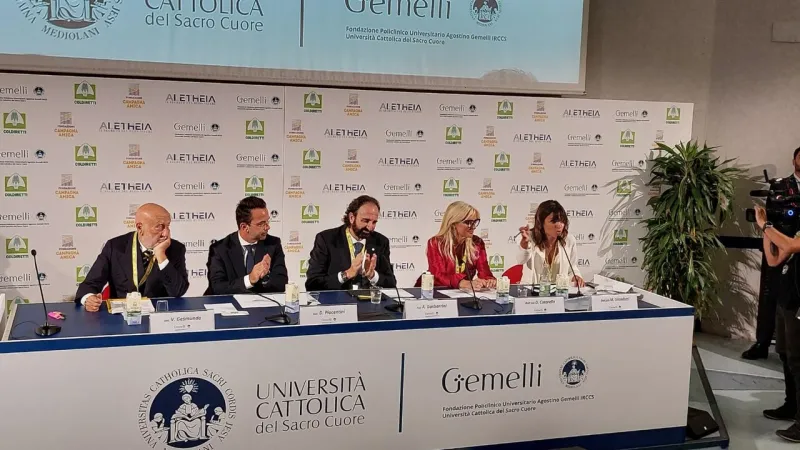 Half of Italians Regularly Consume Salty Snacks, Coldiretti-Censis Reveals