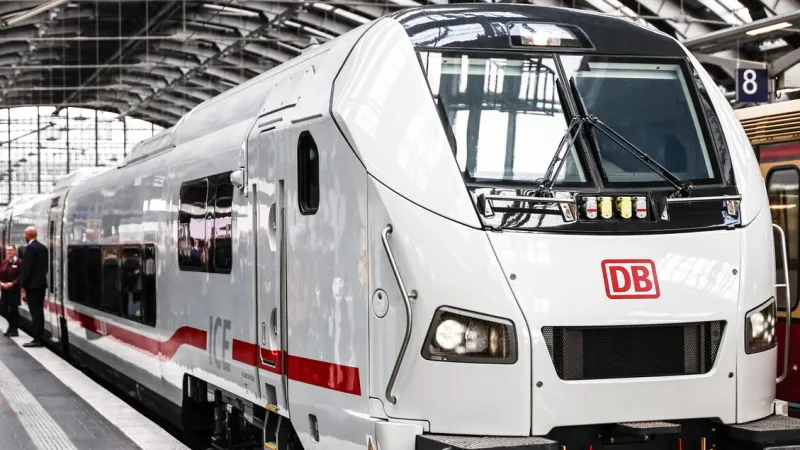 German Rail Services Resume After Crippling Communication System Failure