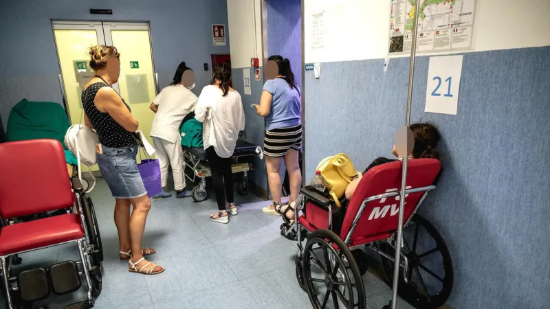 Italy's ERs Face Dire 7,000 Doctor Shortage This August