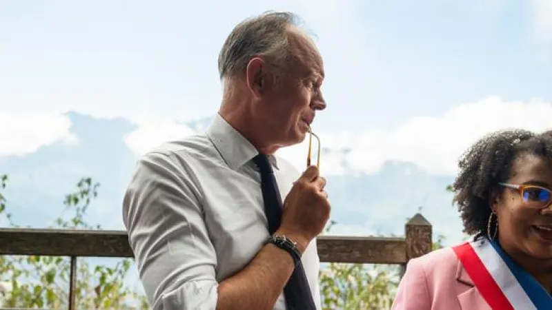 Philippe Proposes 20% Teacher Pay Hike, Parental Fines for 2027 Bid