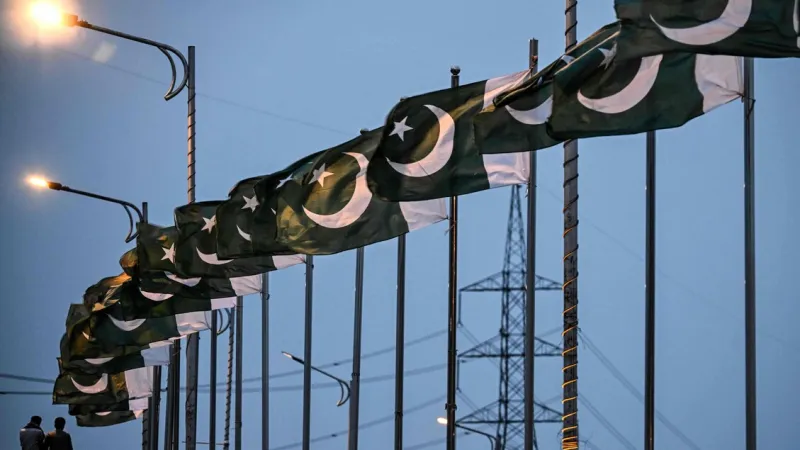 Pakistan Reveals Iran-US Peace Accord Draft; Trump Dismisses European Role
