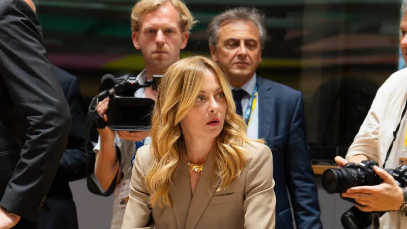 Meloni Rallies EU for Strict Migrant Repatriation Amid Macron Opposition