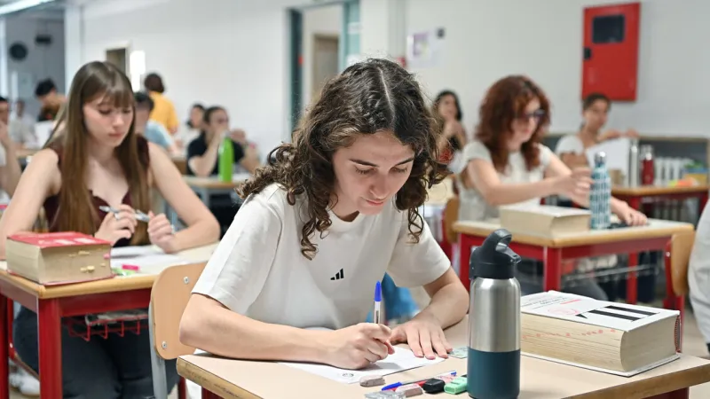 Student Network Exposes Maturità Exam Flaws Amid Oral Sessions