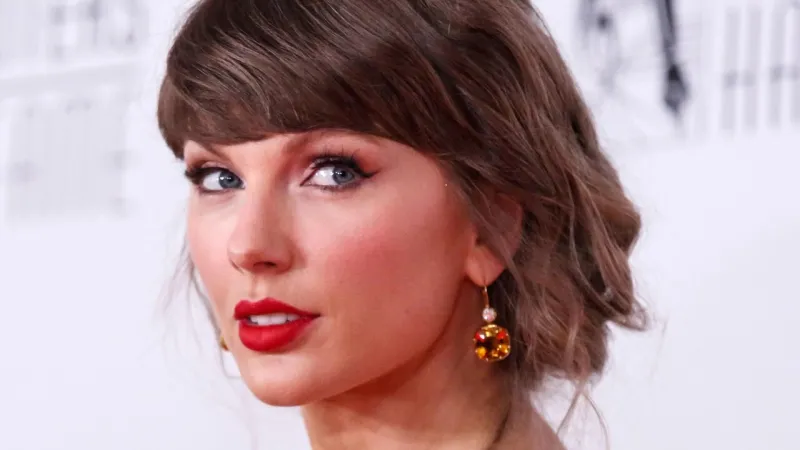 Swift, Kelce: Pop Royalty Descends from Actual European Kings