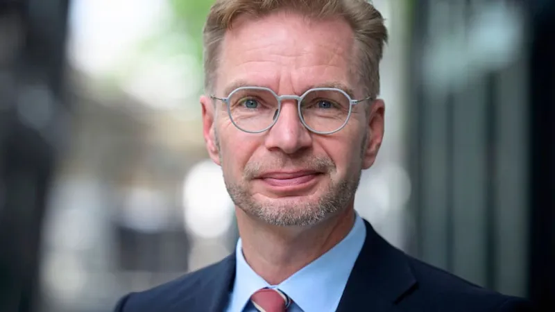 Germany's Fiscal Policy Punishes Workers, Fuels Black Market, Warns Holznagel