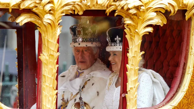Buckingham Palace Exit Sparks Outcry Over Renovation Costs