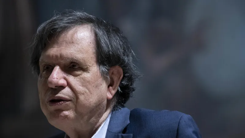 Nobel Laureate Parisi Urges Public AI Research, Dispels Self-Evolution Fears