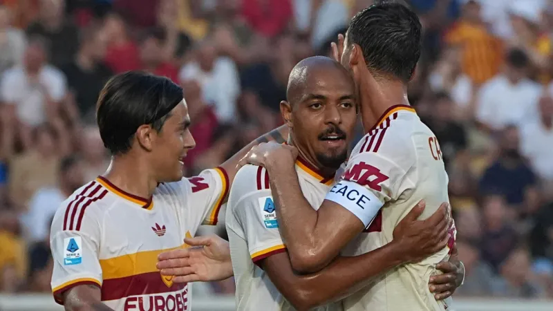 Roma Dominates Lecce 4-0, Malen Leads Impressive Serie a Charge