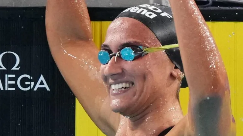 Quadarella Completes Triple Gold Sweep at European Aquatics in Paris