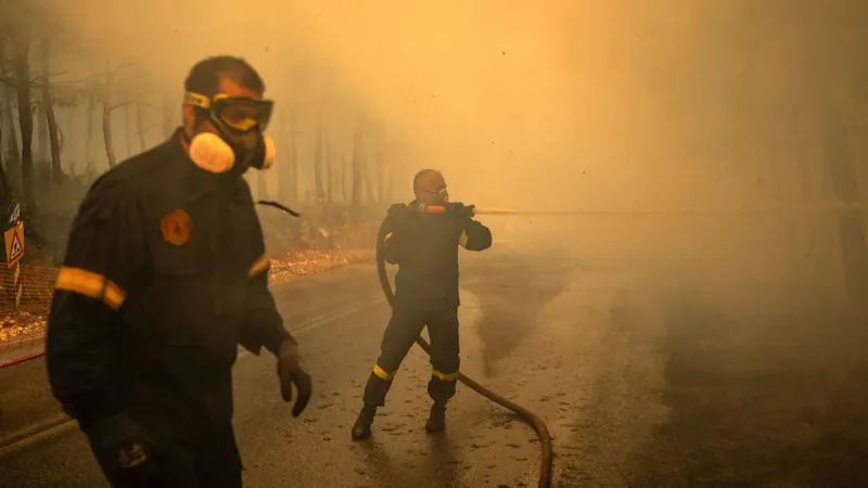 Athens Battles Out-of-Control Wildfire As Homes Incinerate, Winds Fuel Blazes