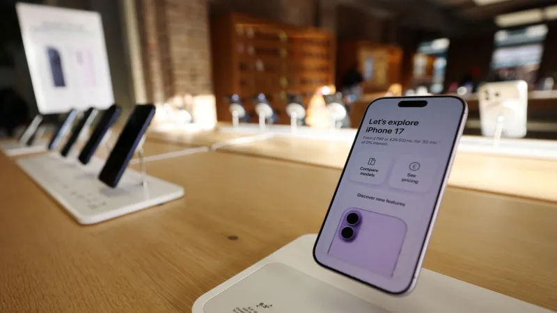Digital Frontier: AI Evolution, Foldable Phones, and Child Safety Challenges