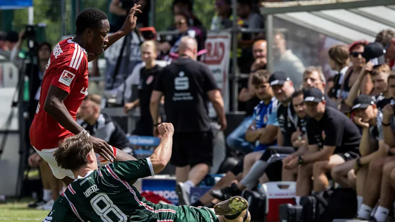 Racist Chants Force Abrupt End to German Soccer Friendly