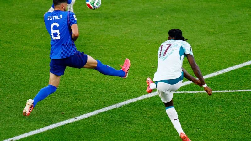 Leao's Crossbar Cracker Nearly Seals Equalizer for Portugal