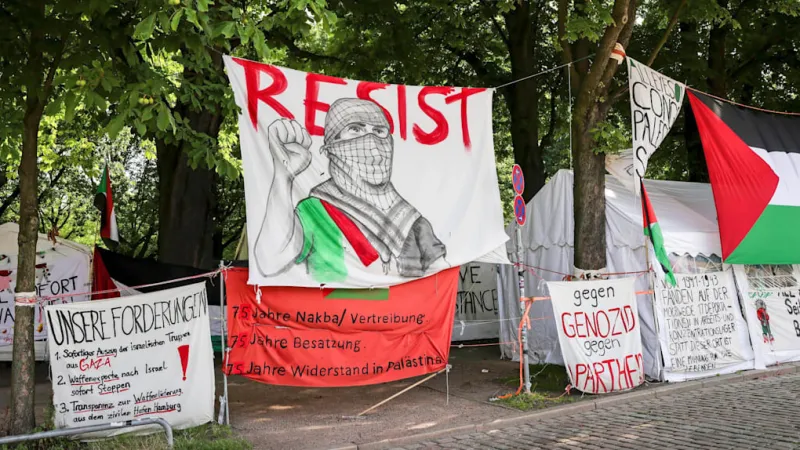 Hamburg Court Fines Activist, Clarifies Hamas Slogan Legality