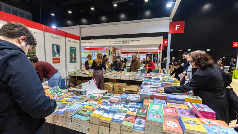 Annual #ioleggoperche Campaign Seeks School Library Book Donations