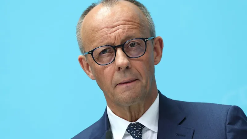 CDU Pressure Mounts on Merz As Coalition Stalls Key Reform