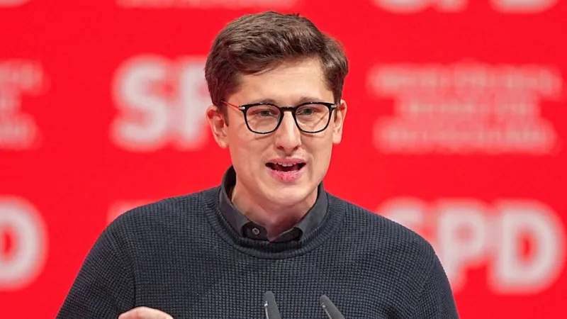 Juso Leader Warns SPD: Act Now or Face Revolution Amid Plummeting Polls