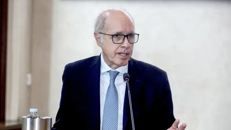 Azzone Urges Stronger Banks for Italy's EU Financial Influence